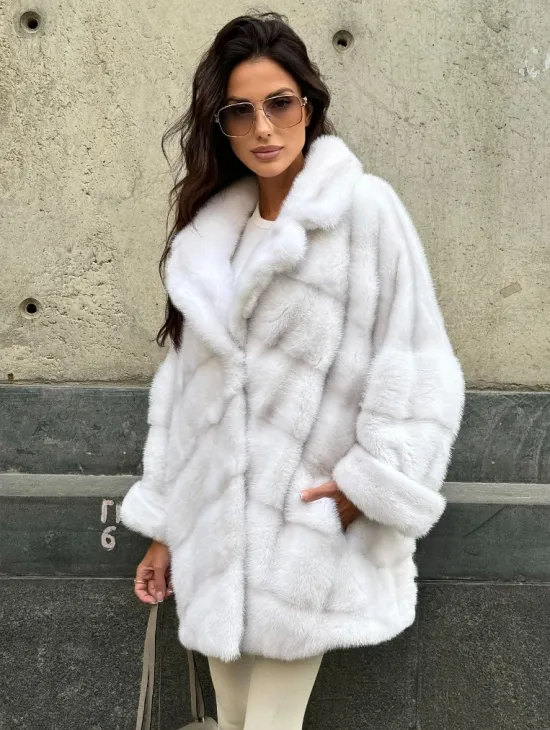 Светлый полушубок из натурального меха норки, английский воротник - фото 8