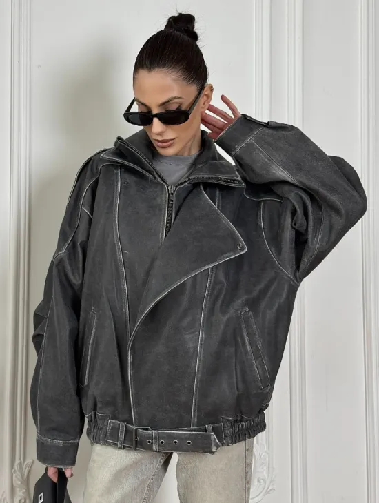 Кожаный женский бомбер Vintage grey с двойным воротником и затертыми швами - фото 5