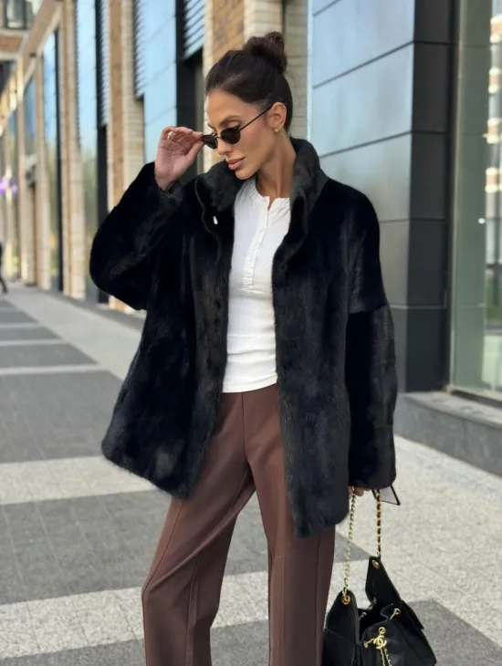 Элегантная черная шубка из меха норки - стойка воротник - фото 11