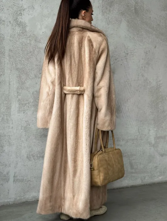 Длинная норковая шуба пастель - фото 5