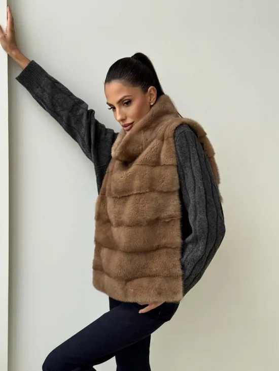 Бежевая норковая манишка - фото 10