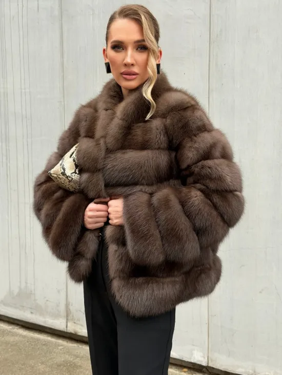 Меховой жакет из куницы - фото 11