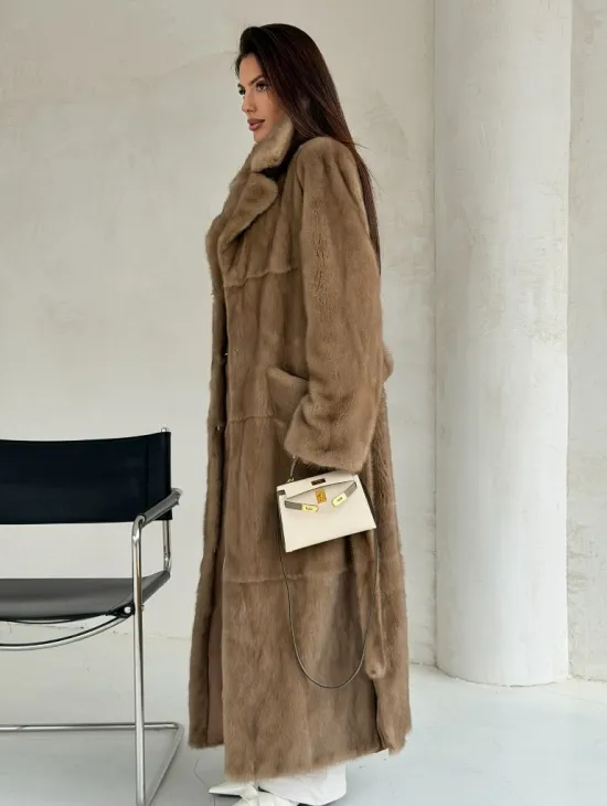 Прямая норковая шуба с меховым поясом - фото 3