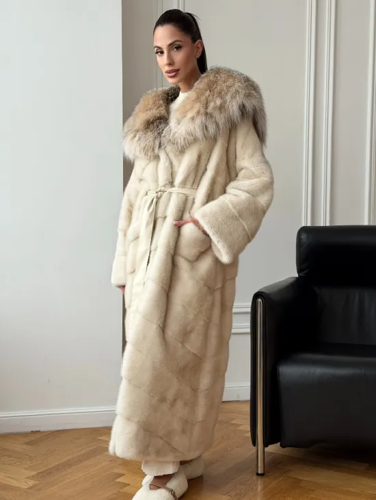 Длинная норковая шуба - капюшон из меха рыси - фото 0