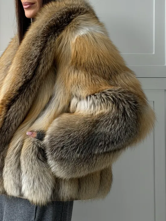 Женская шуба из лисьего меха Golden Edged Fox - фото 2