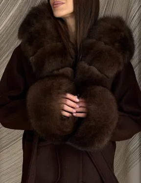 Пальто с мехом песца под соболь - фото 1