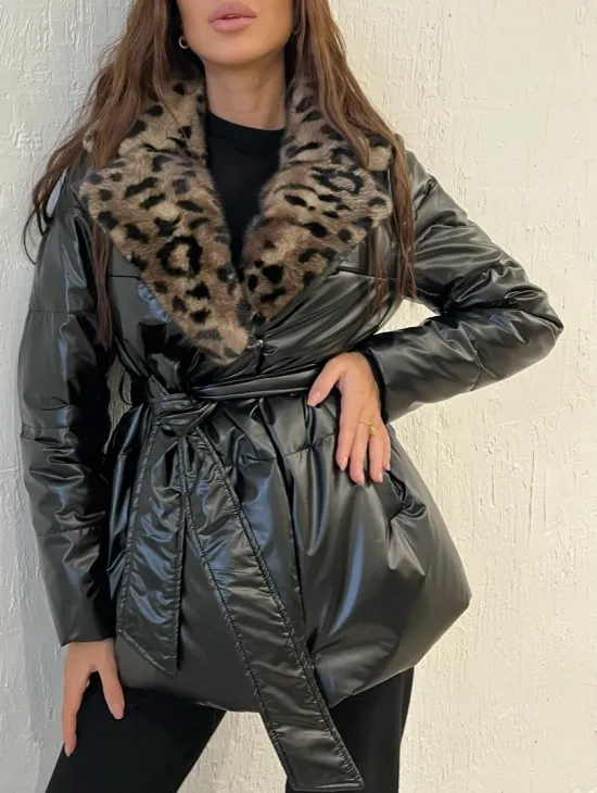 Пуховик с мехом норки в анималистическом принте - фото 3