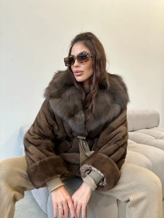 Шуба пончо из меха норки с капюшоном куница - цвет соболь - фото 2