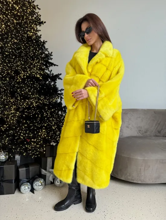 Шуба норковая в стиле Oversize - цвет лимонный - фото 2